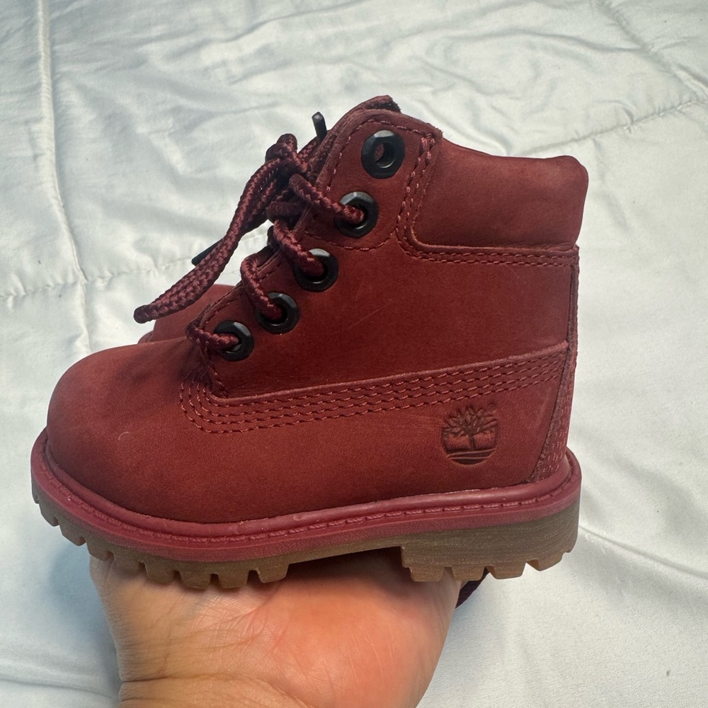 Timberland A14UN Classic Boot RED LACE
Ir >
UP TODDLER size 4